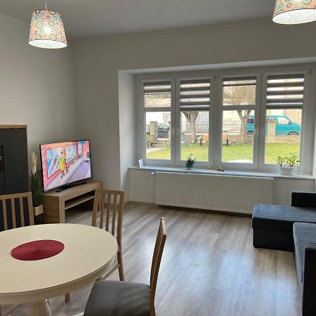 Apartament 3 Pokojowy Z Parkingiem Apartment Zabkowice Slaskie Luaran gambar