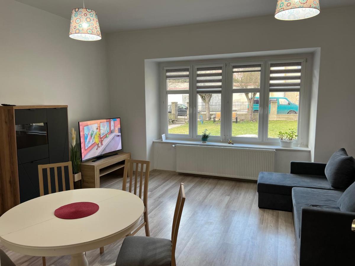 Apartament 3 Pokojowy Z Parkingiem Apartment Zabkowice Slaskie Luaran gambar